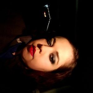 Meet your Posher, April